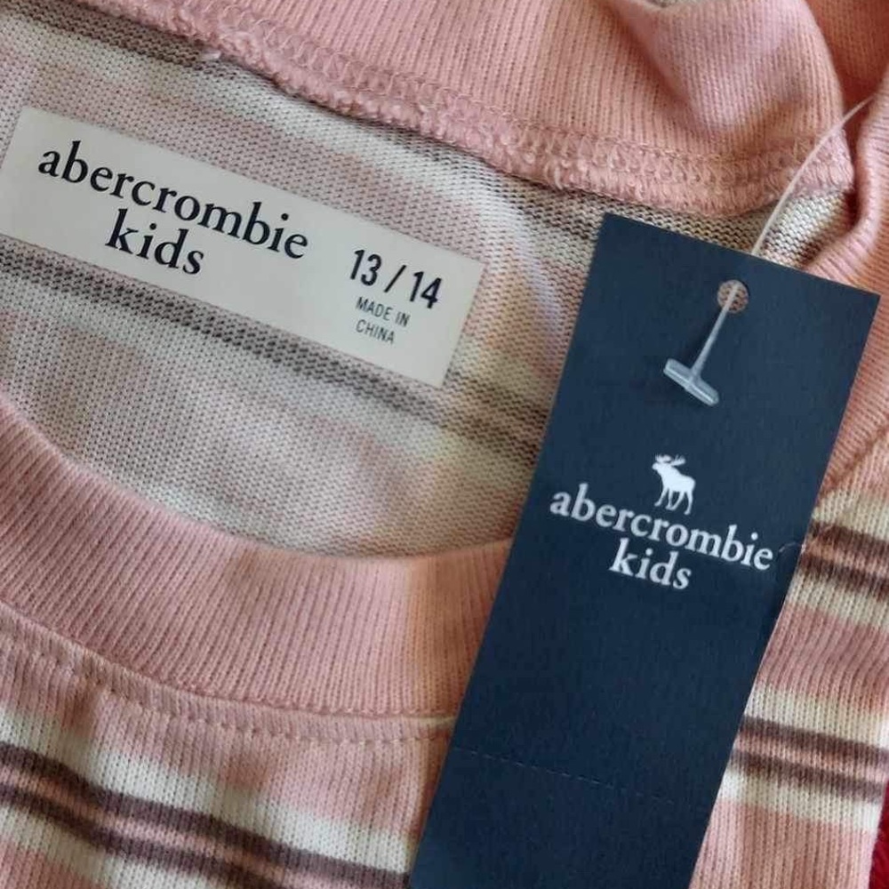 Abercrombie Kids Long Sleeve Tee size 13/14 NWT - Picture 3 of 9